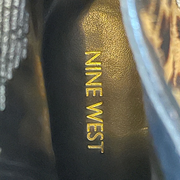 EUC NINE WEST BOOTIES 8 1/2 - Picture 2 of 5